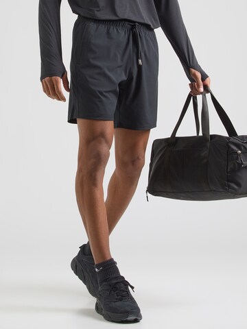 Abercrombie & Fitch Szabványos Sportnadrágok - fekete: elől