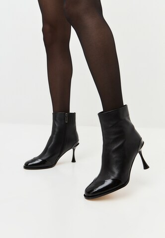 CESARE GASPARI Bootie in Black