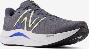 new balance Laufschuh  'FuelCell Propel v4' in Grau