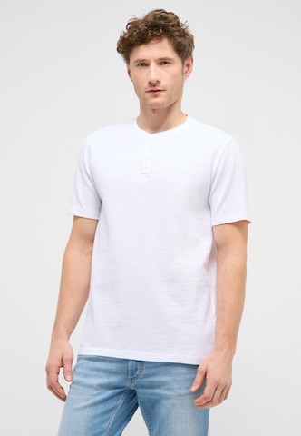 MUSTANG T-Shirt 'Style Acton' in Weiß: Vorderseite