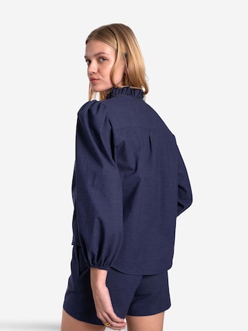 THE-ARE - Blusa en azul