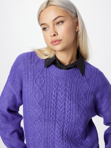 GAP Sweater in Purple