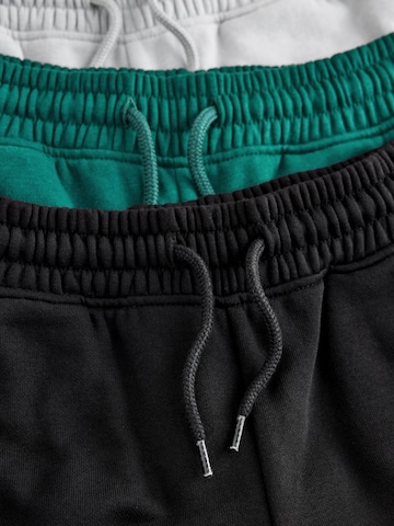 Next - Tapered Pantalón en gris