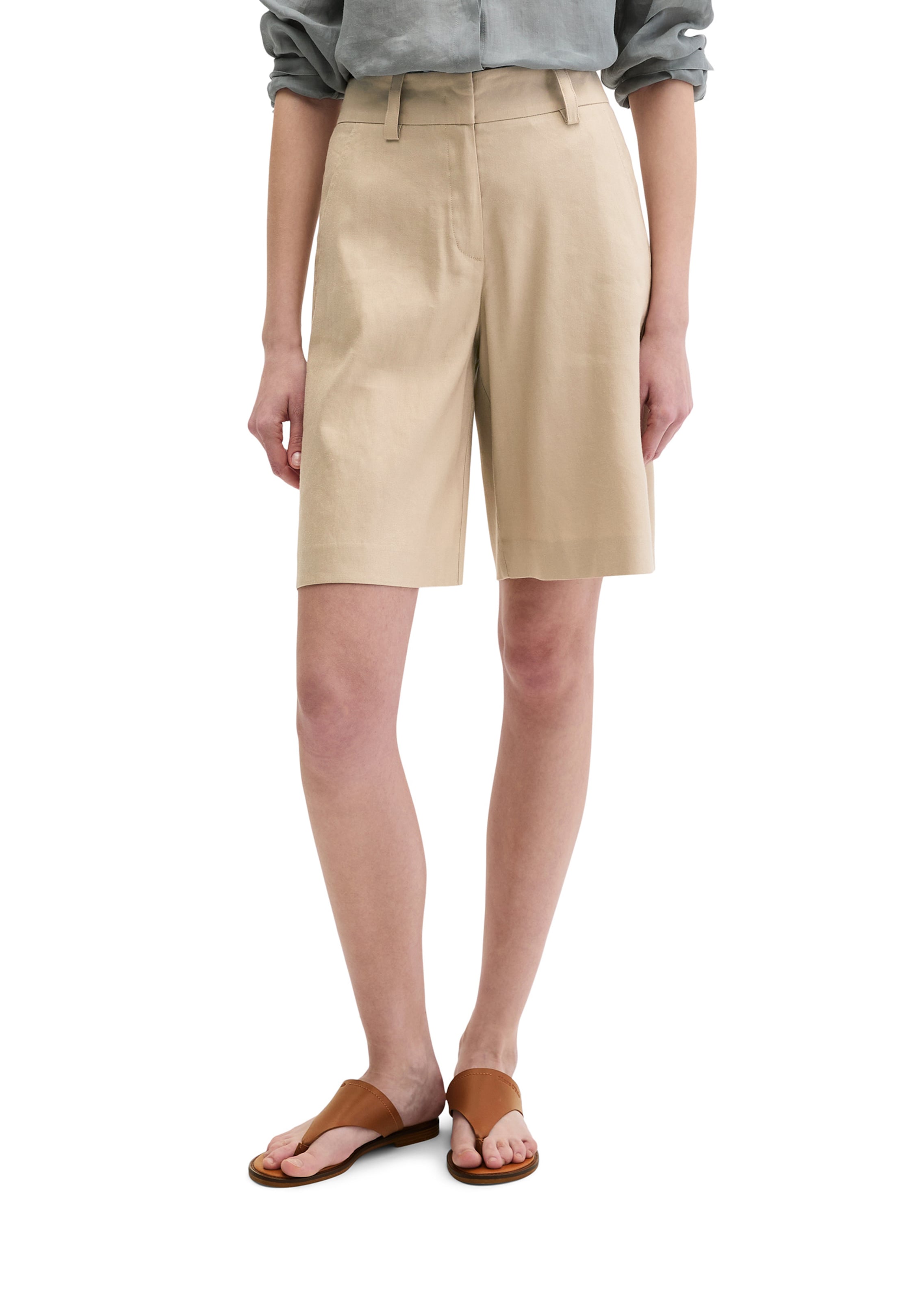 Marc O'Polo Loose fit Chino trousers in Beige: front