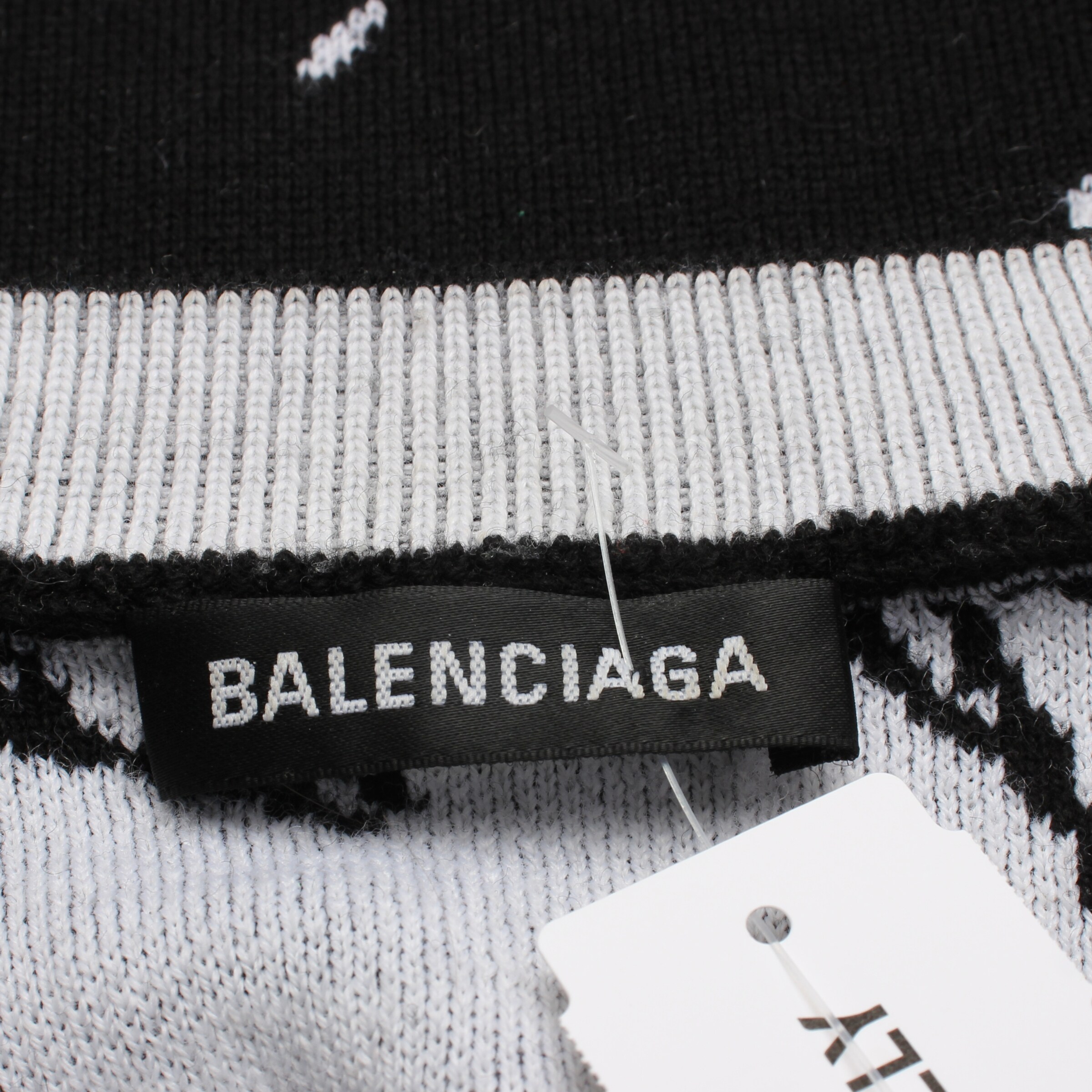 Balenciaga Pullover / Strickjacke L in Schwarz