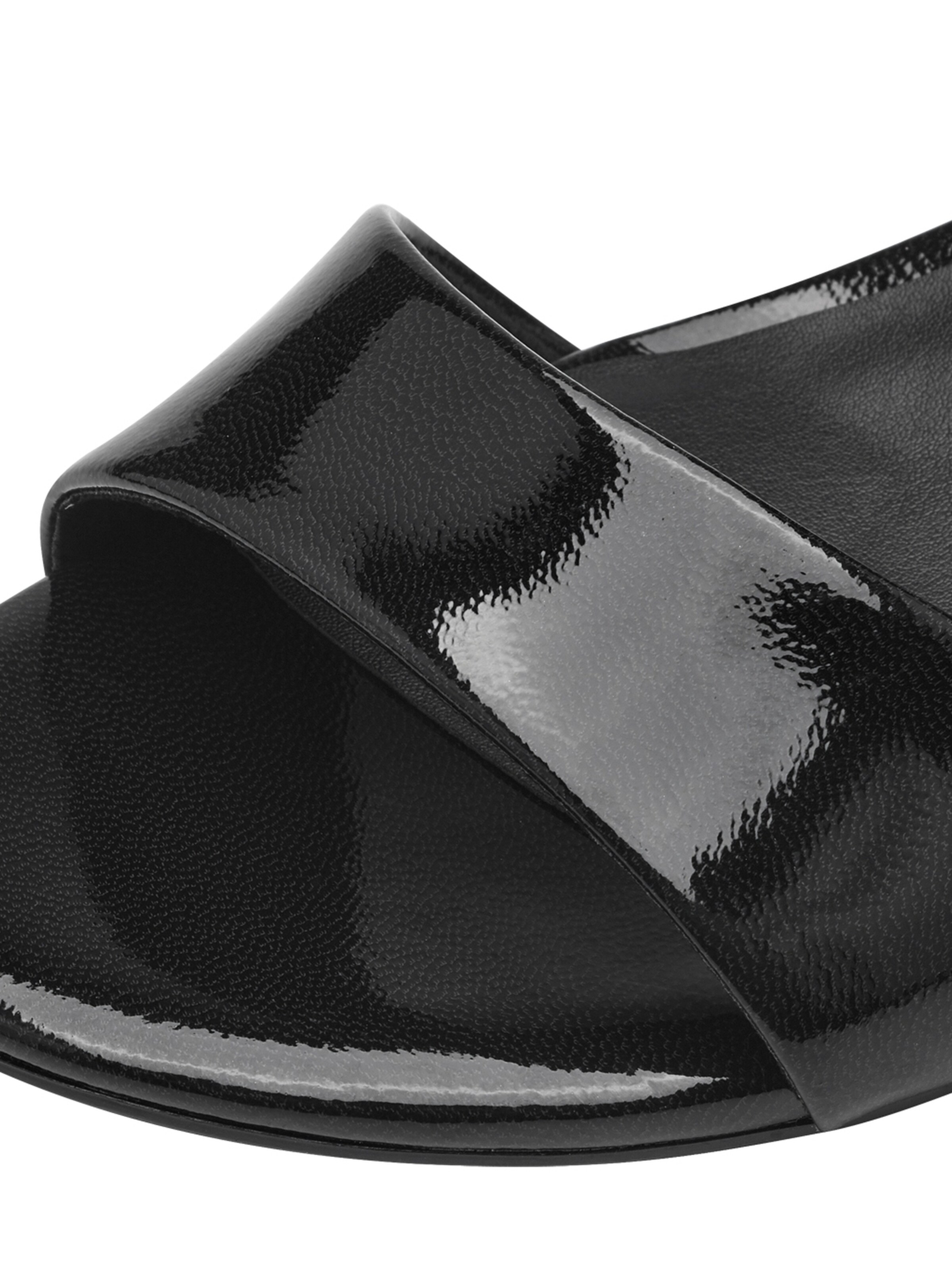 Tamaris Remienkové sandále - Čierna