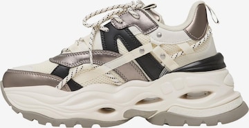 smėlio BUFFALO Sportbačiai be auliuko 'TRIPLET HOLLOW': priekis