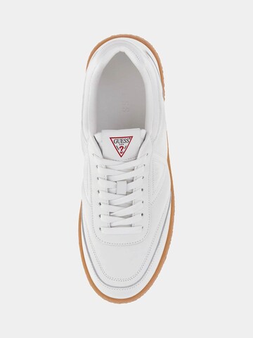 GUESS Sneakers in White