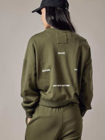 OWN Off With Nature Sweatshirt 'Felpa Girocollo Loose Fit' in Groen