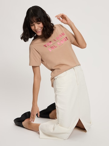 CROSS JEANS T-Shirt in Beige