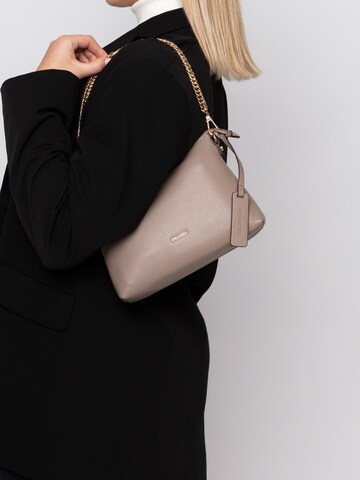 Picard Shoulder bag 'Lana' in Beige