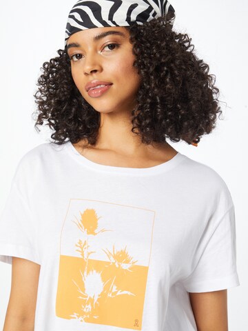 T-shirt 'NELA' ARMEDANGELS en blanc