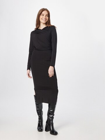 Robe 'Arni' modström en noir : devant