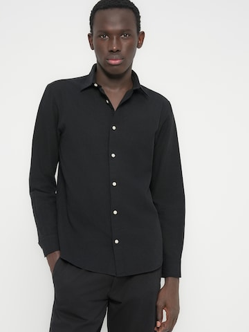 JACK & JONES Klasický střih Společenská košile 'JJEBreeze' – černá