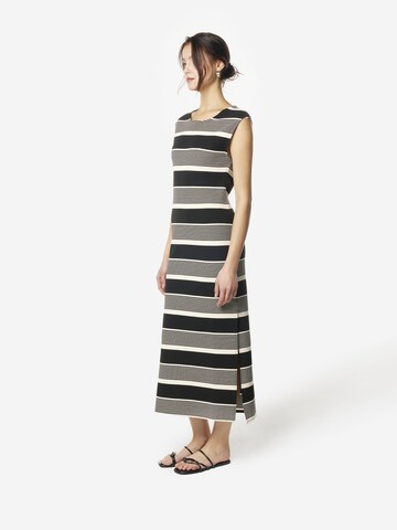 KOROSHI - Vestido en negro