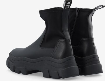 Bianco Chelsea Boots in Black