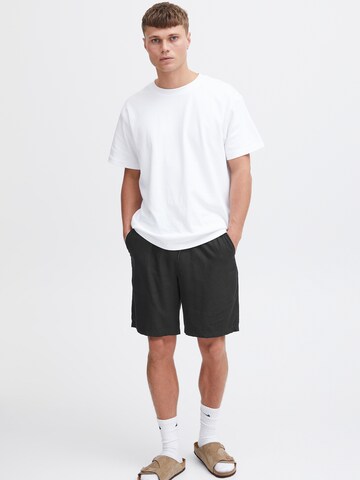 !Solid - regular Pantalón chino 'Aurelius' en negro