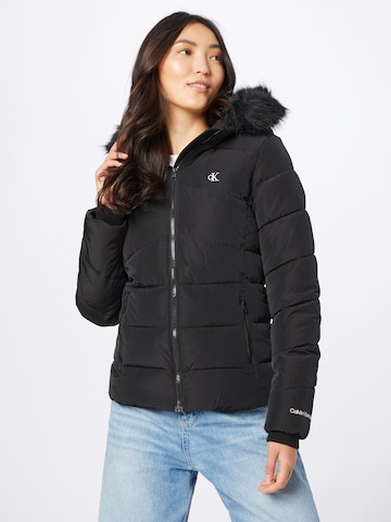 Calvin Klein Jeans - Chaqueta de entretiempo en negro: frente