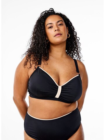 Swim by Zizzi Minimiser Bikini top 'Maria' in Black: front