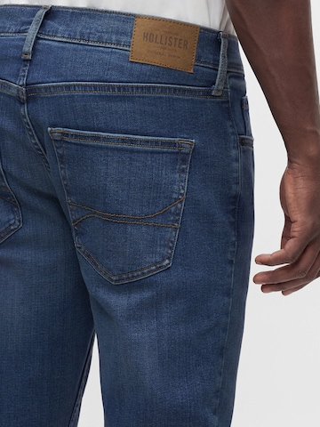 HOLLISTER Normalny krój Jeansy 'BTS22' w kolorze czarny