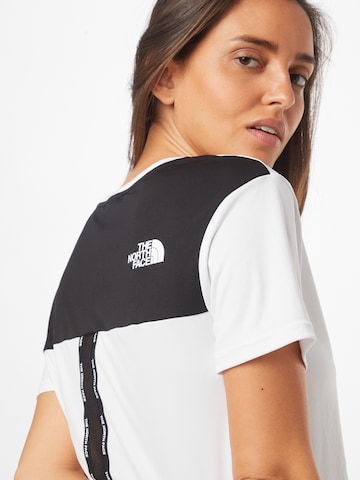 T-shirt fonctionnel 'Mountain Athletics' THE NORTH FACE en blanc