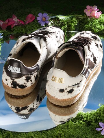 Caval - Sapatilhas baixas 'Pulse' em branco