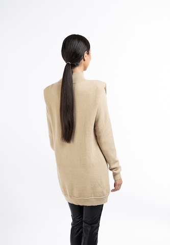 Abito in maglia di faina in beige