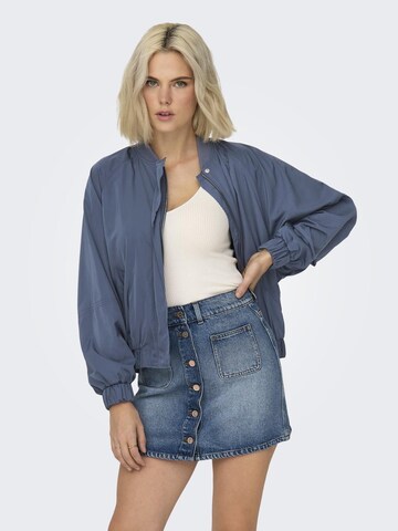 ONLY Between-Season Jacket 'MINNA' in Blue: front