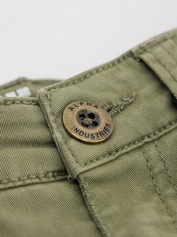 Tapered Pantaloni de la ALPHA INDUSTRIES pe verde