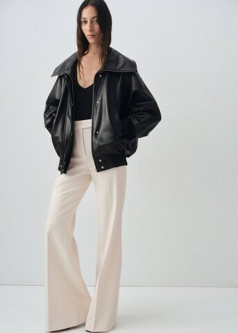 MANGO Flared Hose 'Tropi' in Beige
