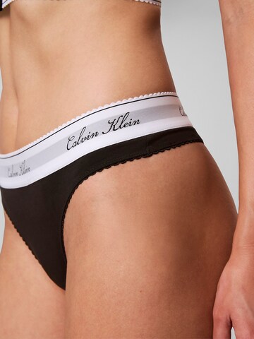Slip Calvin Klein en noir