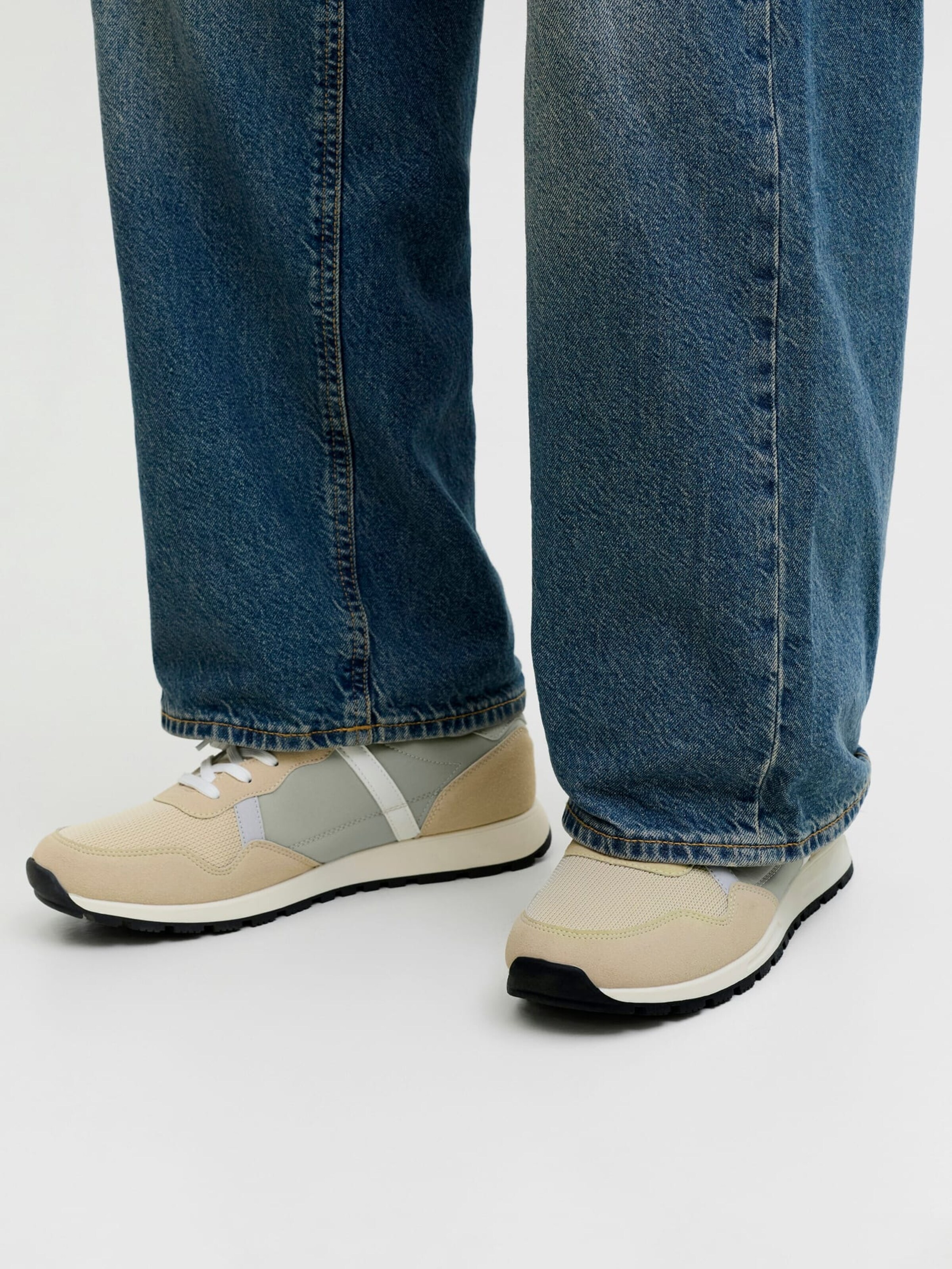 JACK & JONES Sportieve veterschoen 'Harrow' in Beige: voorkant