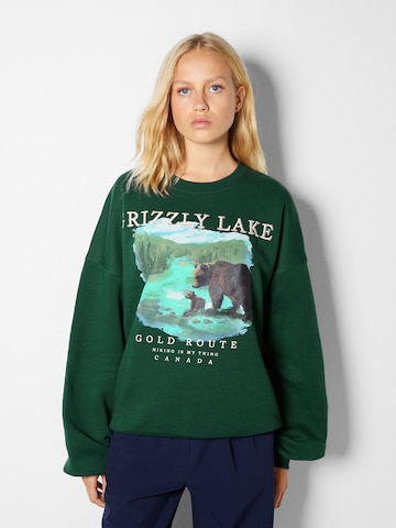 Bershka Sweatshirt in Grün: predná strana