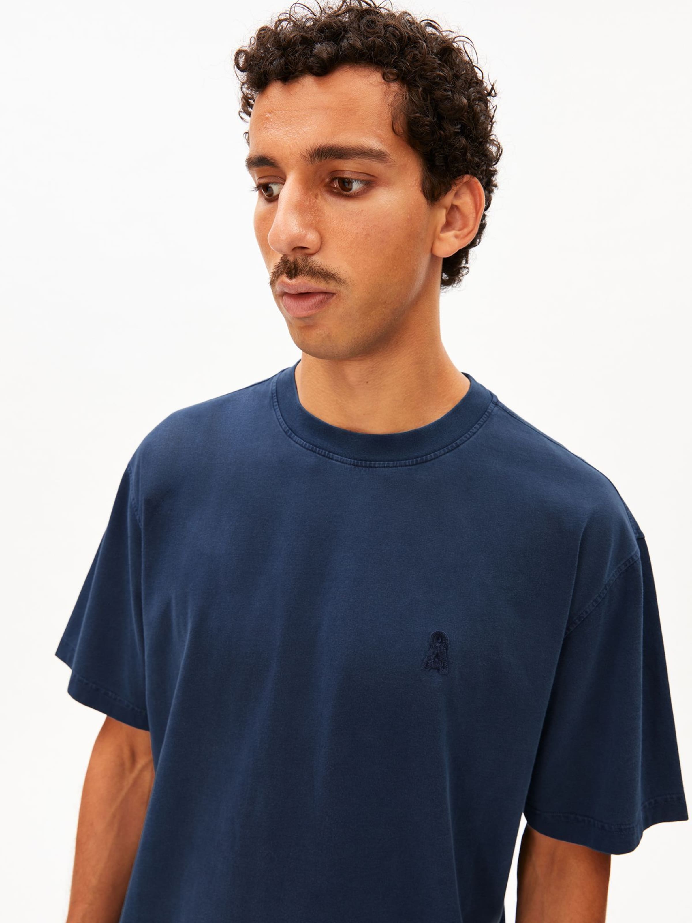 T-Shirt ARMEDANGELS en bleu
