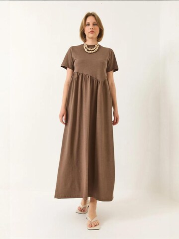 Bianco Lucci Jurk in Bruin