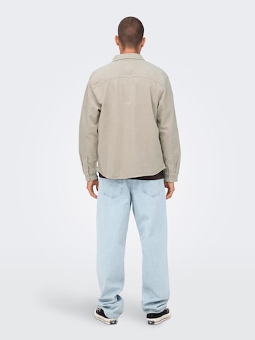 Only & Sons - Ajuste confortable Camisa 'Track' en gris