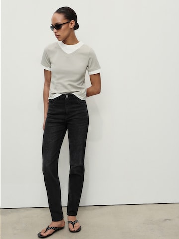 MANGO Дънки Tapered Leg Дънки в черно