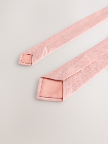 Next Set: Krawatte und Einstecktuch in Pink