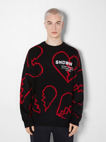 Pull-over Bershka en noir : devant