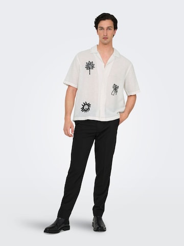 Coupe regular Chemise 'ONSCaidenly' Only & Sons en blanc