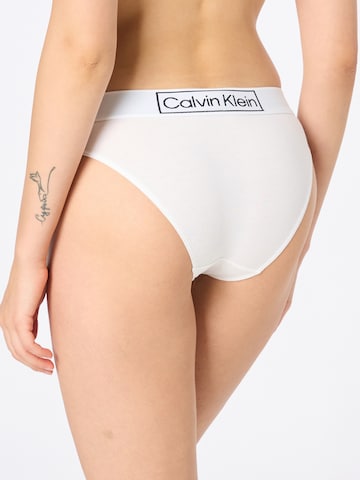 Calvin Klein Underwear قميص نسائي تحتي 'Reimagine Heritage' بلون أبيض