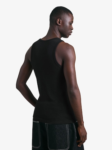 Bershka Póló - fekete