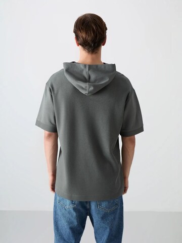 Tommy Life Shirt in Grey
