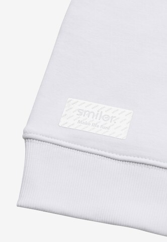 Sweat smiler. en blanc