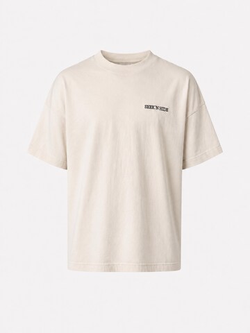 Seek 'n Hide Shirt 'Natural Raw Oversized Tee' in Wit: voorkant