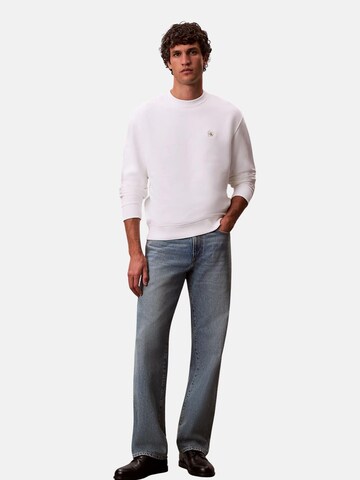 Sweat-shirt Calvin Klein en blanc