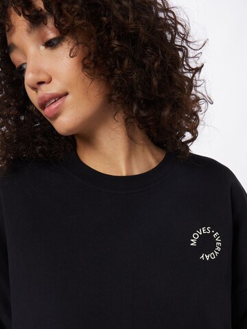 Moves Sweatshirt in Black