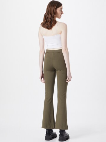 VERO MODA Flared Pants in Green