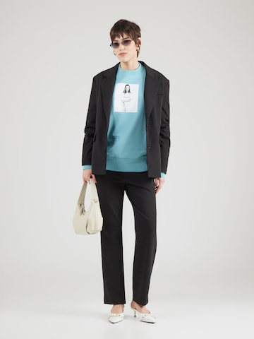 Bluză de molton 'KATE OBSESSION BOYFRIEND' de la Calvin Klein pe albastru