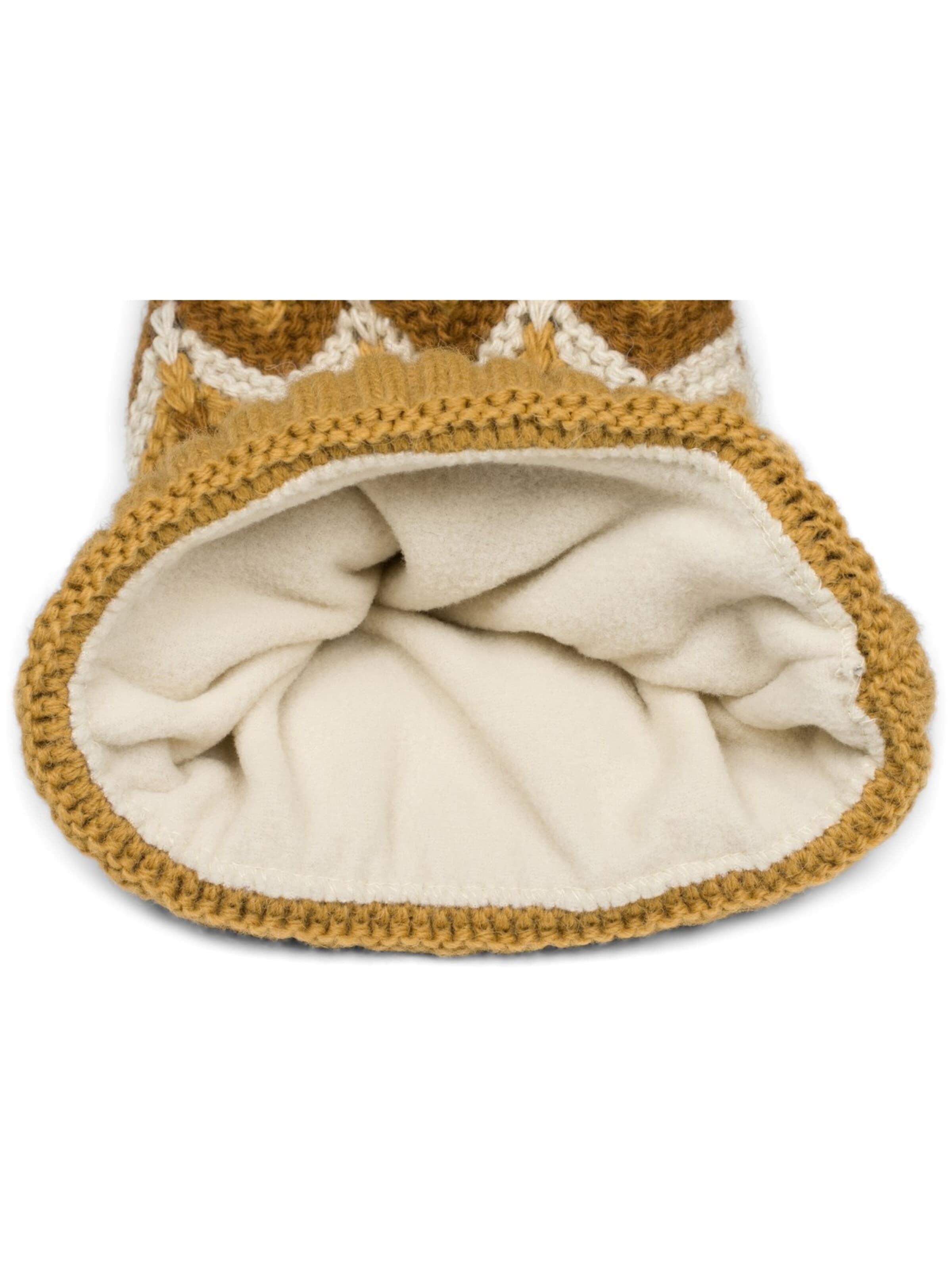 styleBREAKER Mütze 'Strick Bommelmütze mit Zick-Zack Muster'‌‌‌‌‌ in Beige